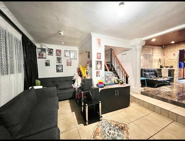 3 BEDROOM HOUSE FOR SALE IN NORTHDALE